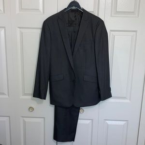Kenneth Cole Reaction Grey Suit 40 regular